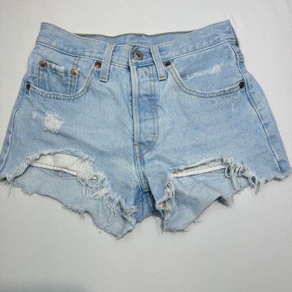 Levi's 501 Original Light Wash High-Rise Distressed Denim Shorts Women's W 24 - Picture 4 of 14
